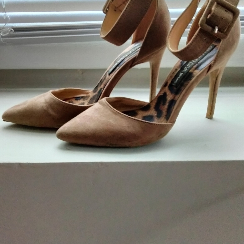 Closed toe brown suede heels